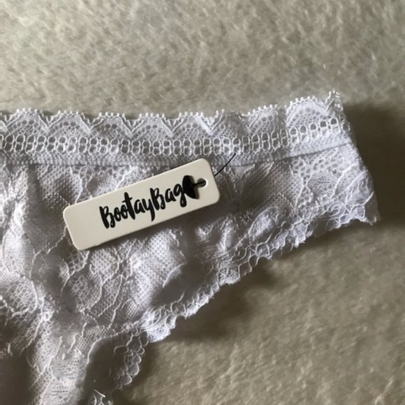 🔸NWT White Floral Lace Thong - Picture 2 of 5